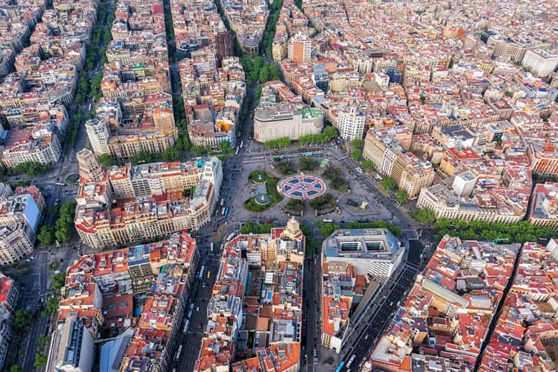Vista-aerea-de-Plaza-Cataluna-Barcelona